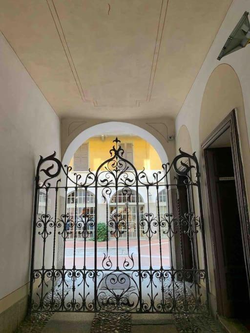 La Casa Alle Colonne - Navigliapartments Milaan Buitenkant foto