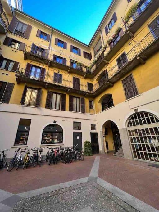 La Casa Alle Colonne - Navigliapartments Milaan Buitenkant foto
